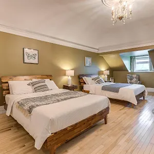 https://auberge-la-chouette.hotelsquebeccity.net
