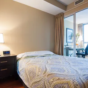 Hotel Tosuites - Signatures On Bloor, Toronto